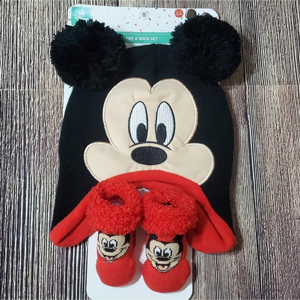 New Disney Mickey Mouse Baby Hat & Bootie Sock 2 Pc Set Size 0 - 12 Months